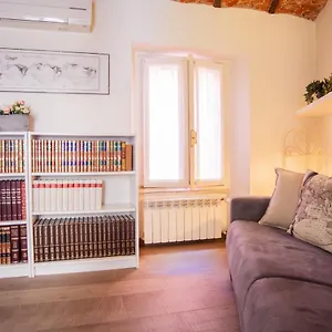 Bnbutler - Alfieri, 15 - Vecchie Atmosfere Apartment